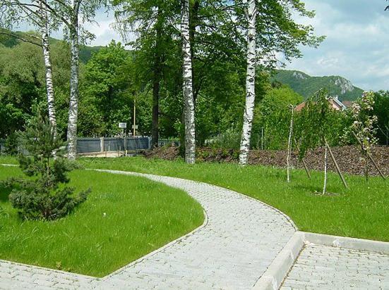 Penzion Villa Rajecké Teplice エクステリア 写真