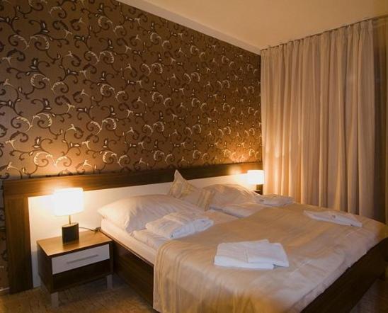 Penzion Villa Rajecké Teplice エクステリア 写真